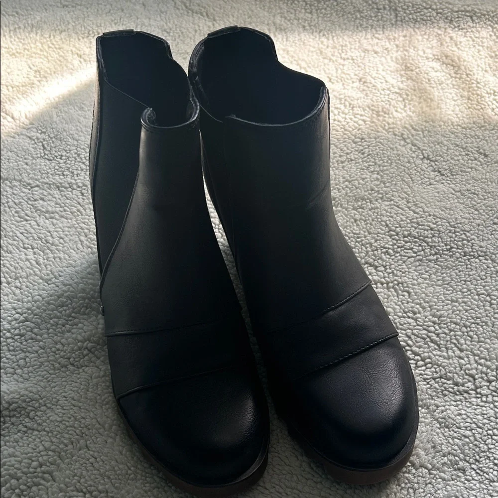 Black Wedge Ankle Boots sz:7